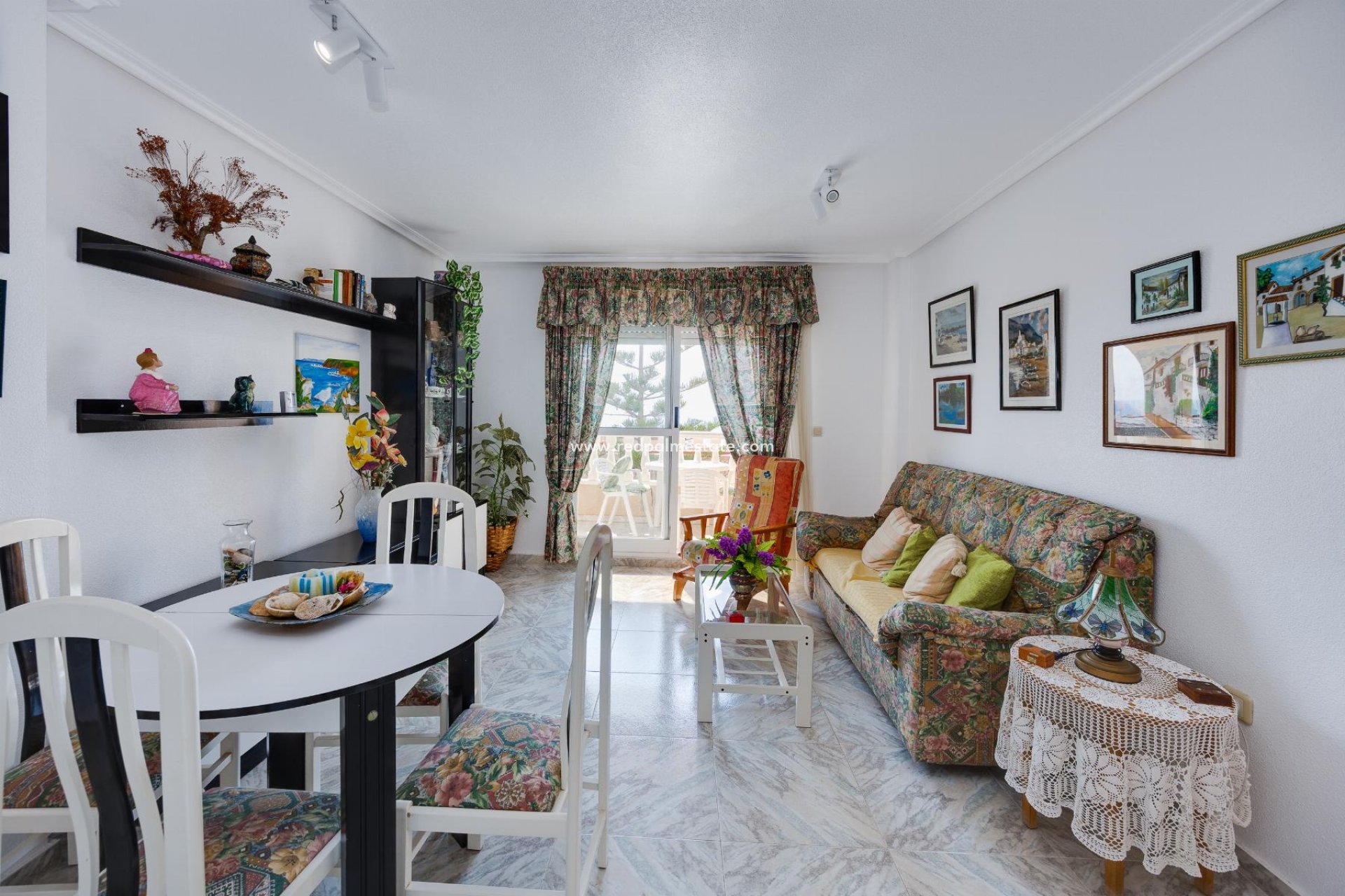Reventa - Apartamento -
Torrevieja