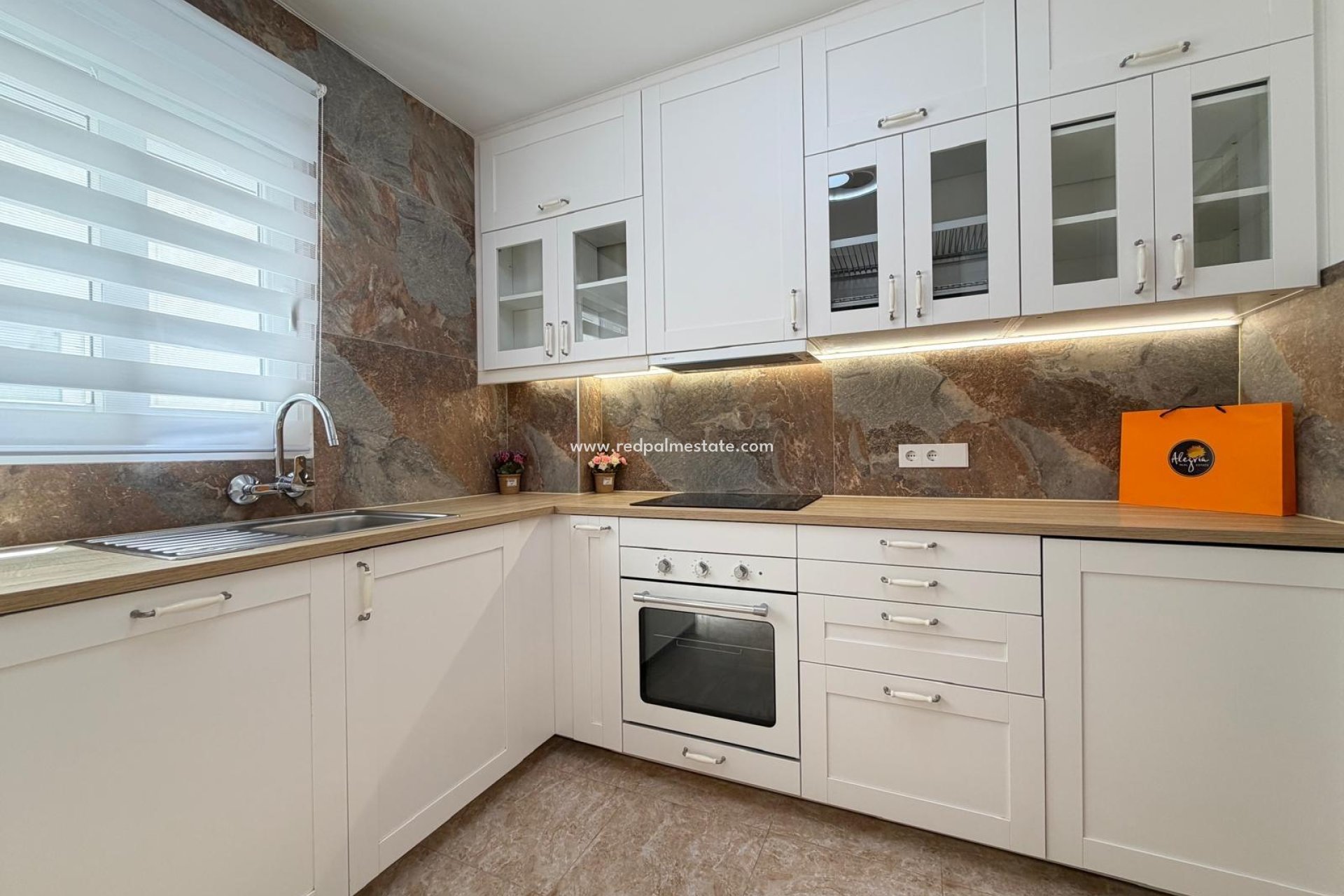 Reventa - Apartamento -
Torrevieja