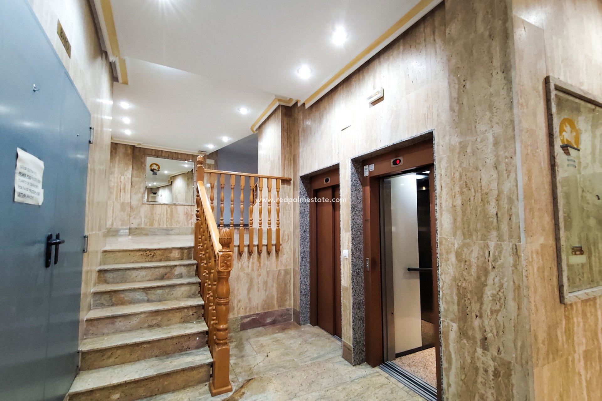 Reventa - Apartamento -
Torrevieja