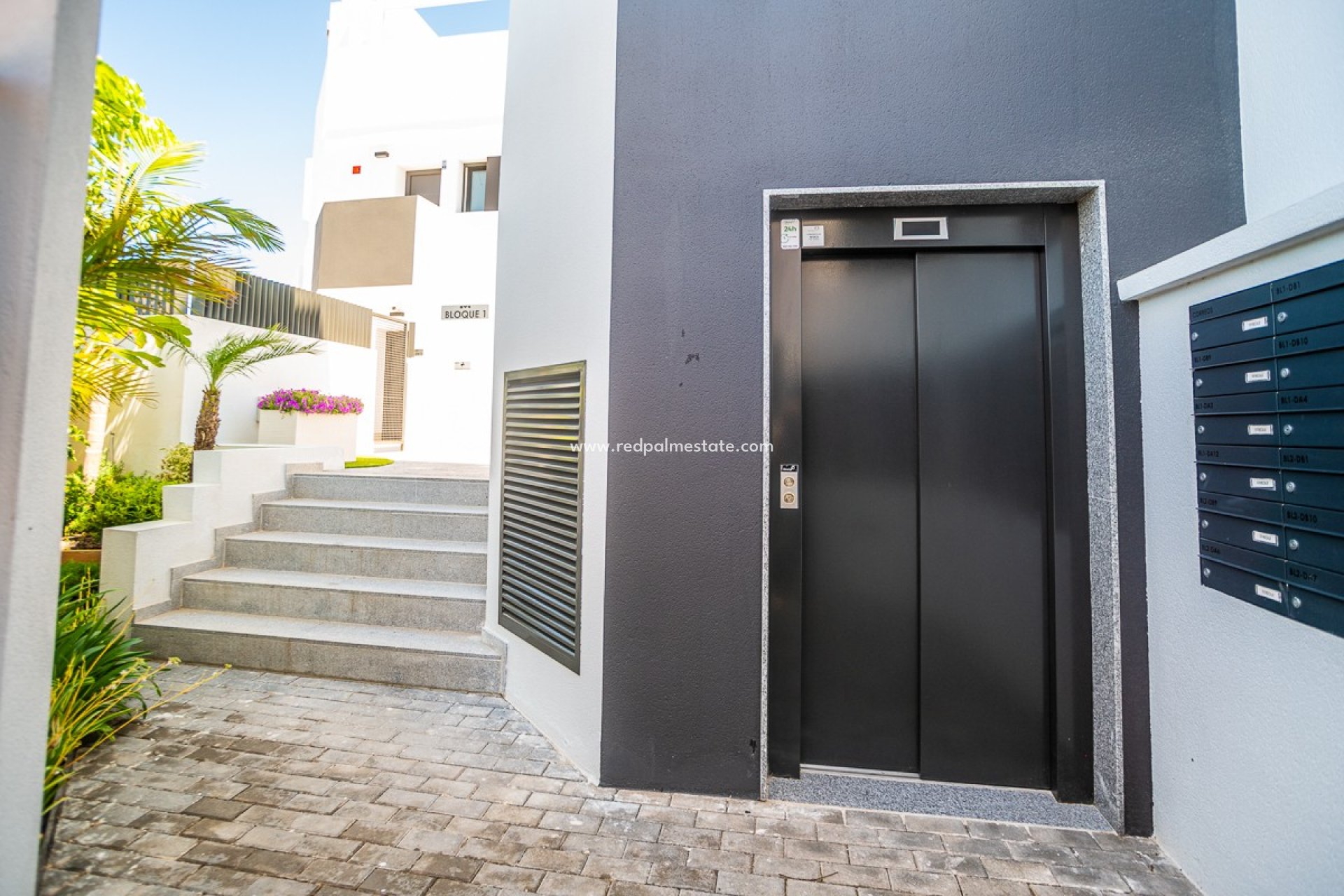 Reventa - Apartamento -
Torrevieja
