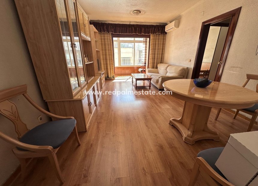 Reventa - Apartamento -
Torrevieja