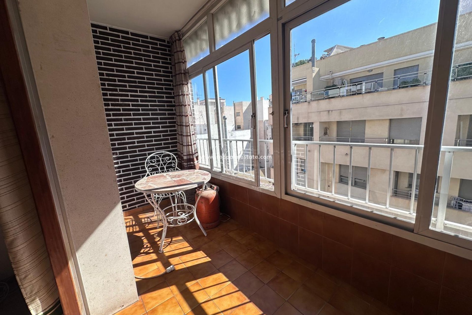 Reventa - Apartamento -
Torrevieja