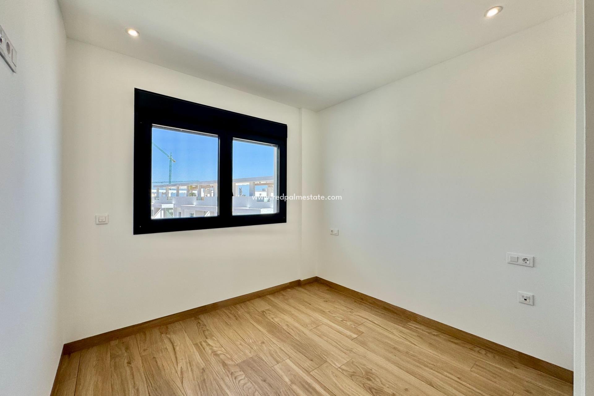 Reventa - Apartamento -
Torrevieja