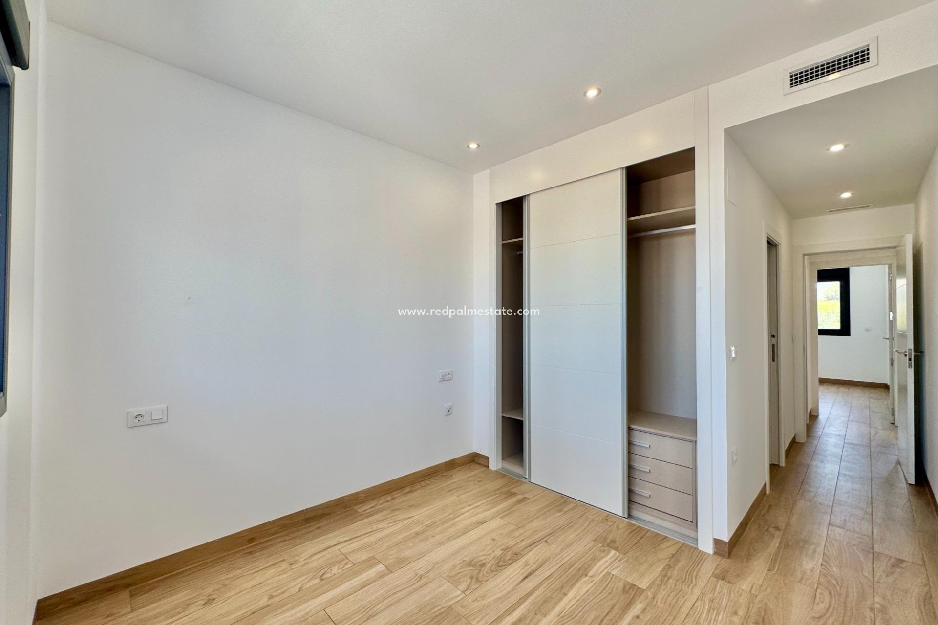 Reventa - Apartamento -
Torrevieja