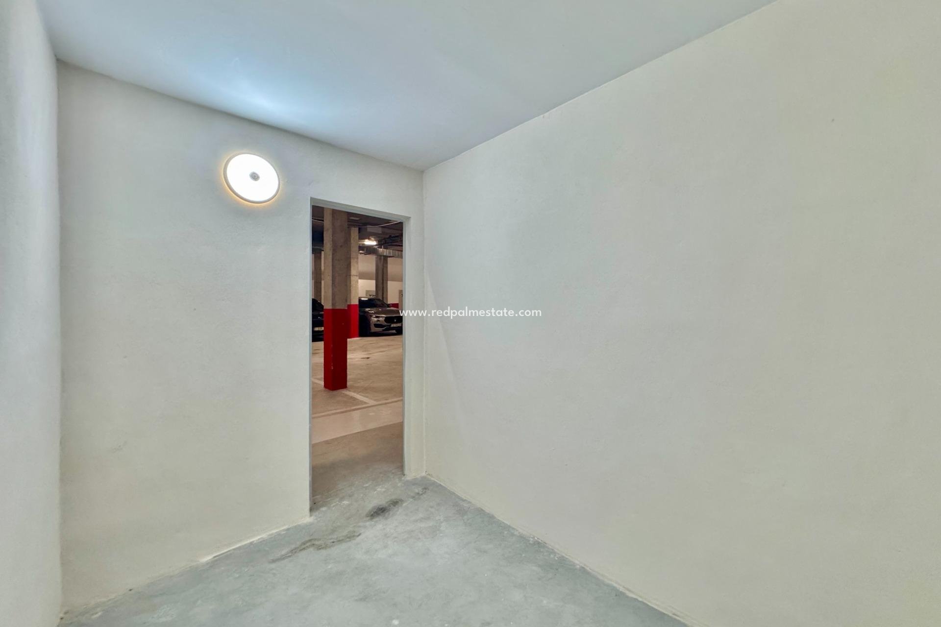 Reventa - Apartamento -
Torrevieja