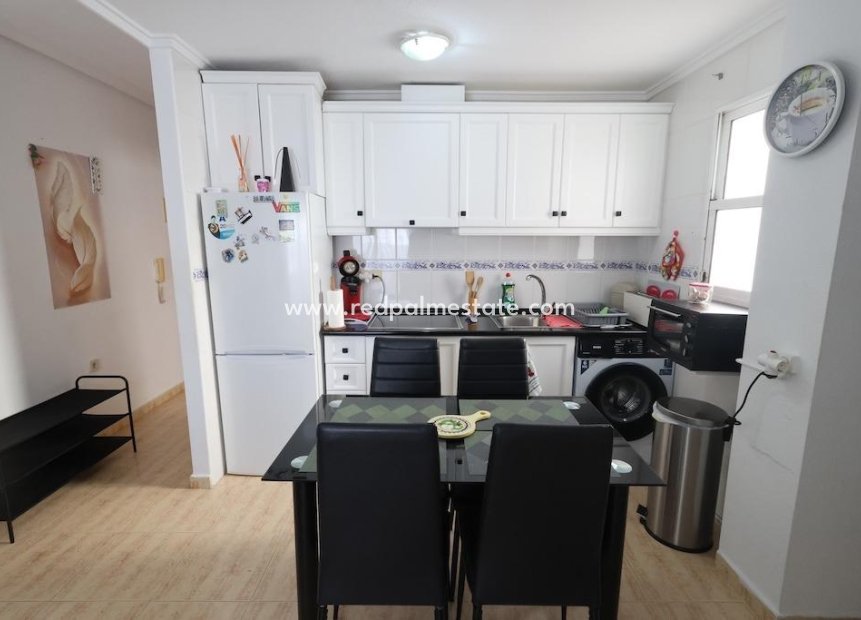 Reventa - Apartamento -
Torrevieja