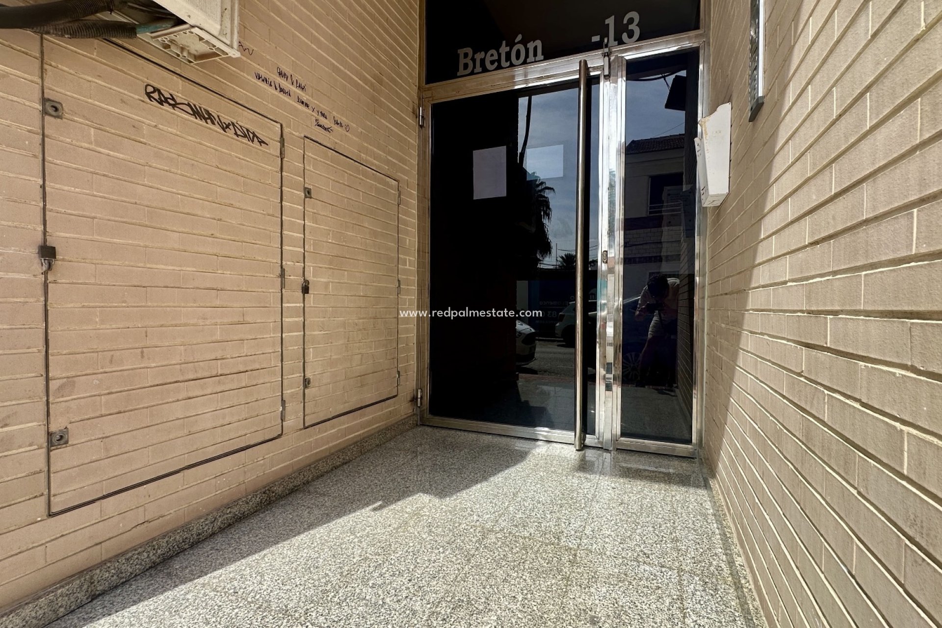 Reventa - Apartamento -
Torrevieja
