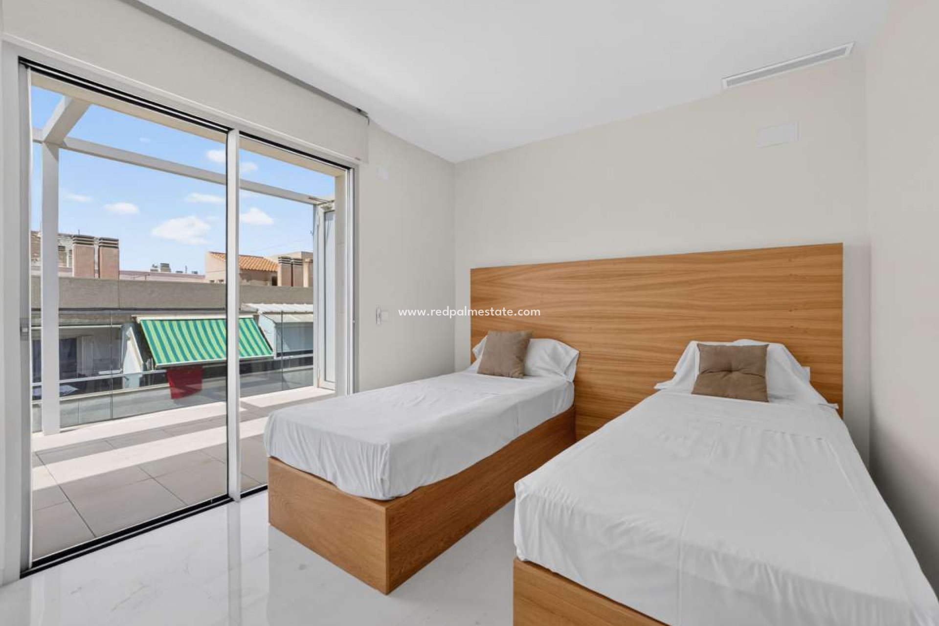 Reventa - Apartamento -
Torrevieja