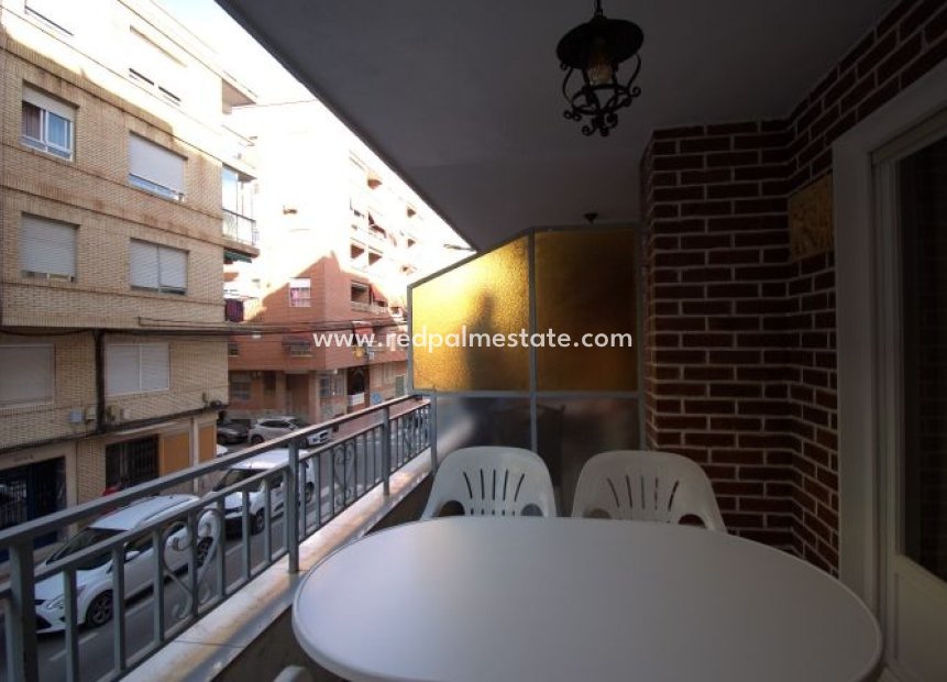 Reventa - Apartamento -
Torrevieja
