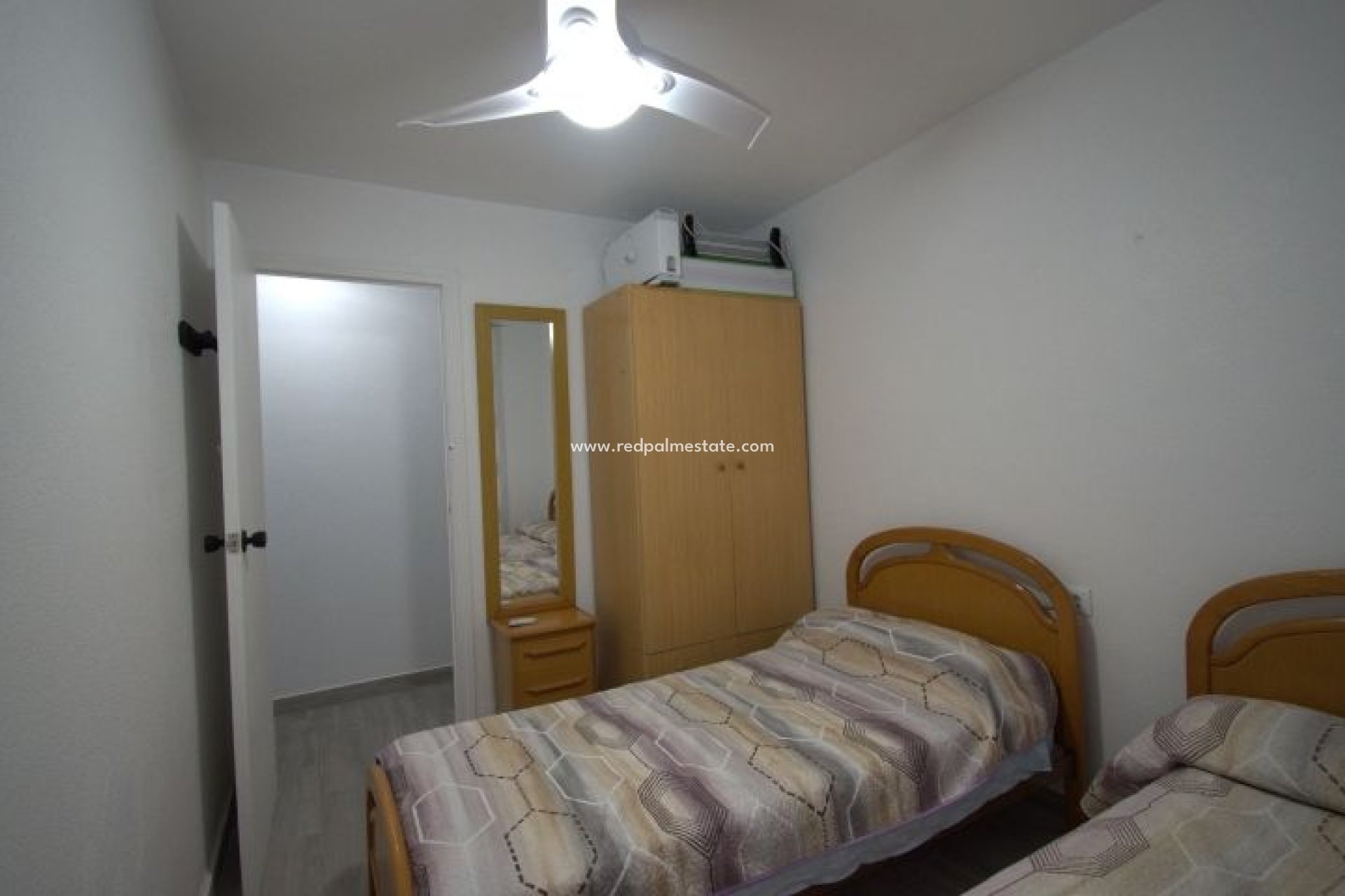 Reventa - Apartamento -
Torrevieja