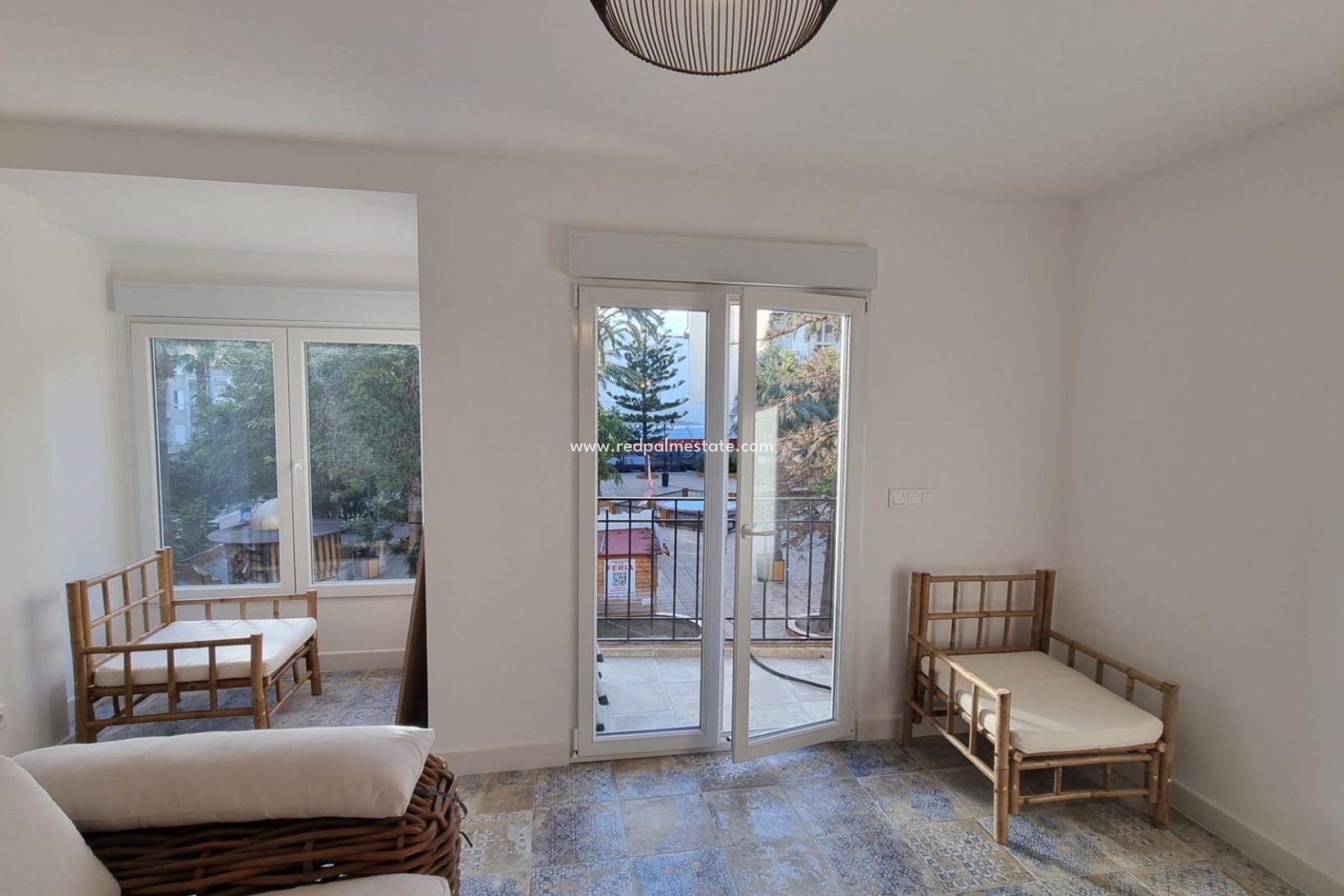 Reventa - Apartamento -
Torrevieja