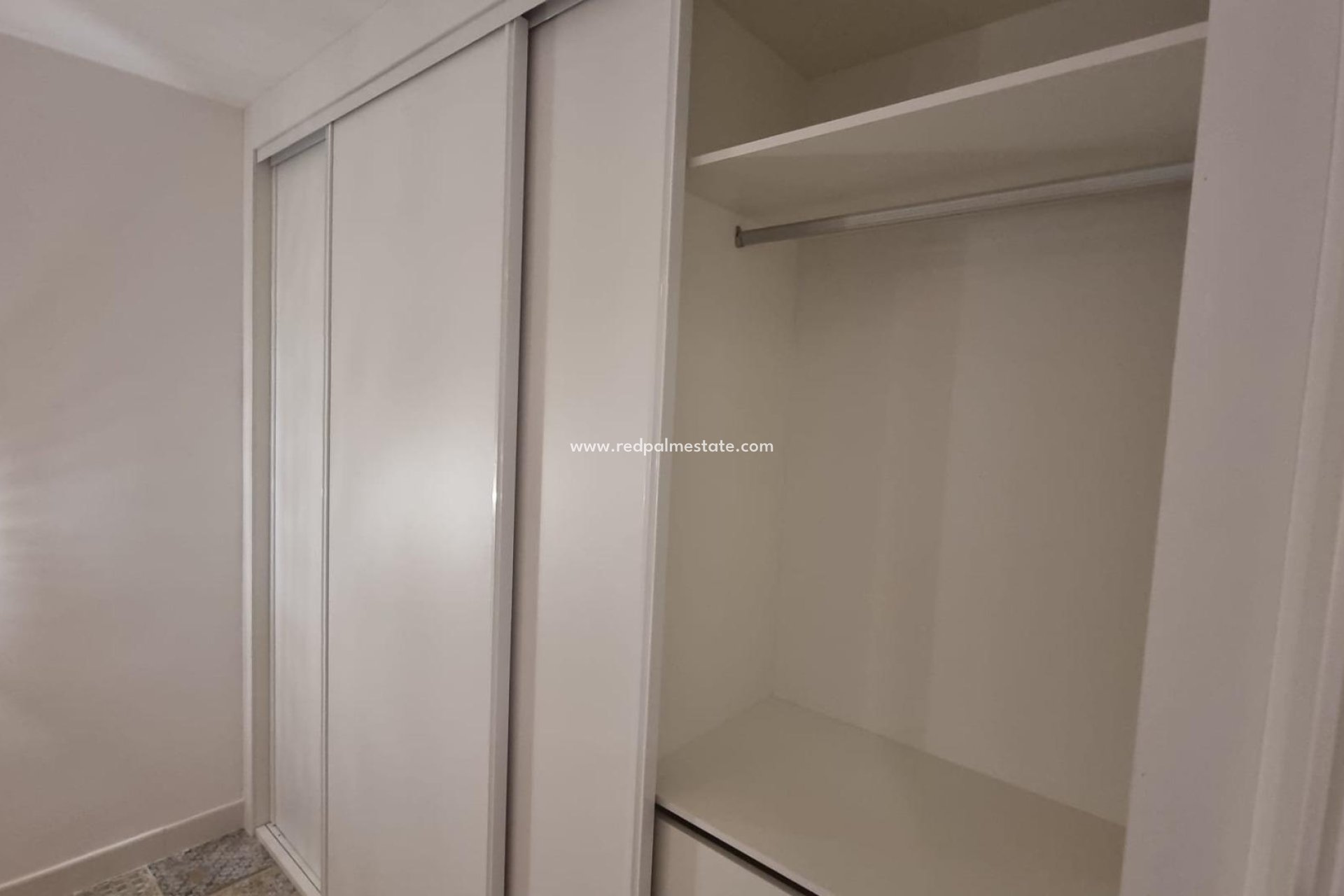 Reventa - Apartamento -
Torrevieja