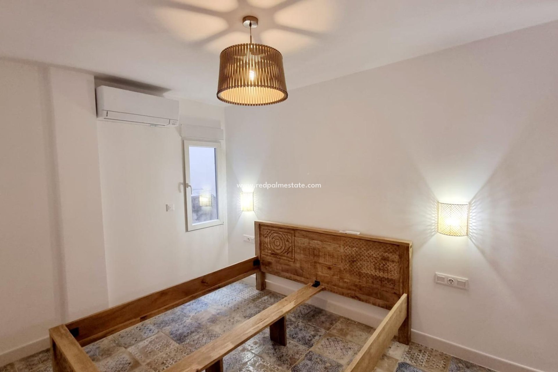 Reventa - Apartamento -
Torrevieja
