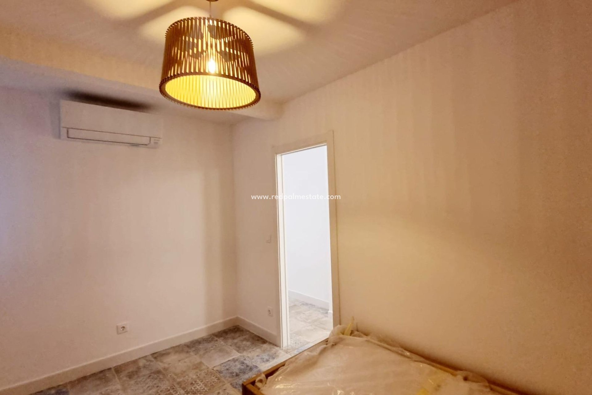 Reventa - Apartamento -
Torrevieja