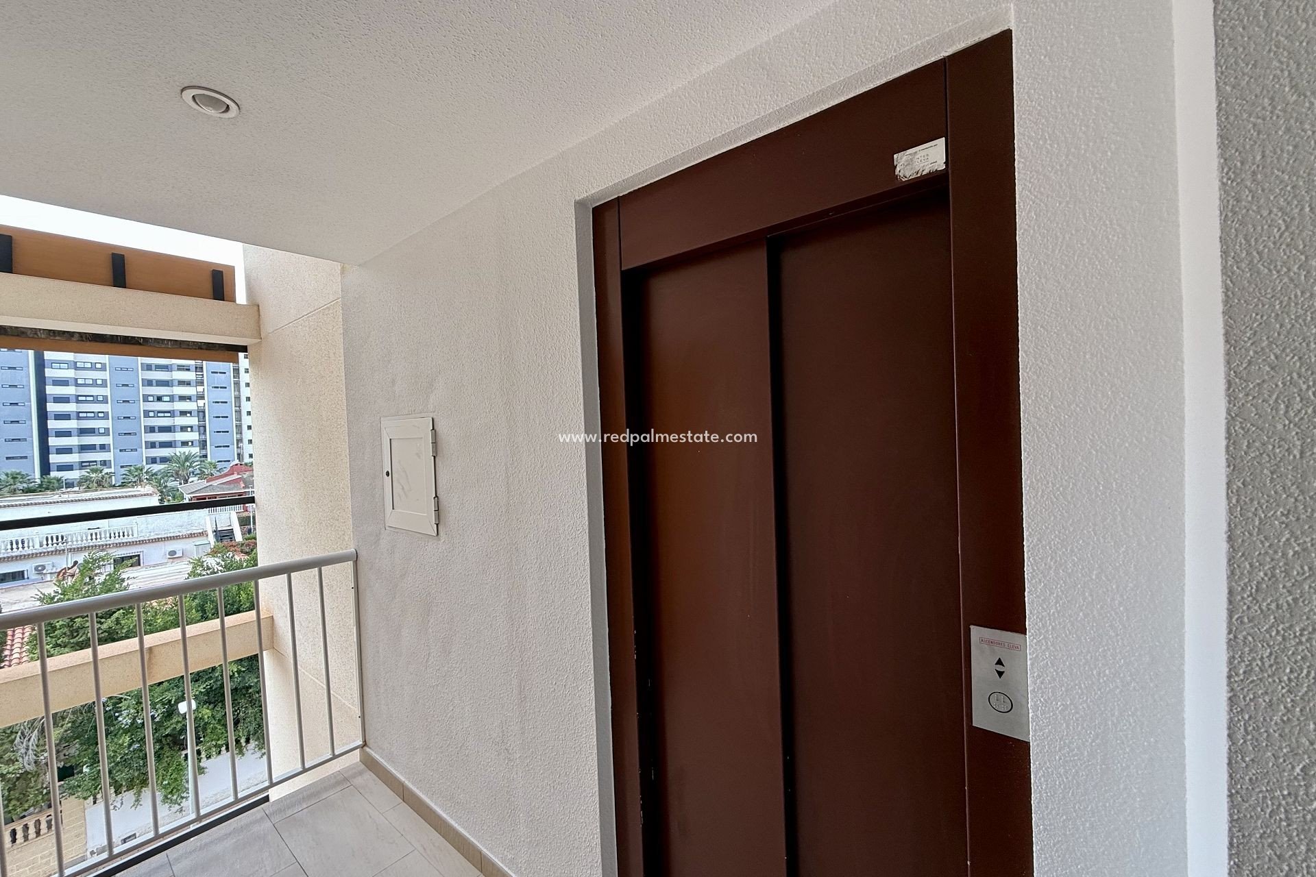 Reventa - Apartamento -
Torrevieja