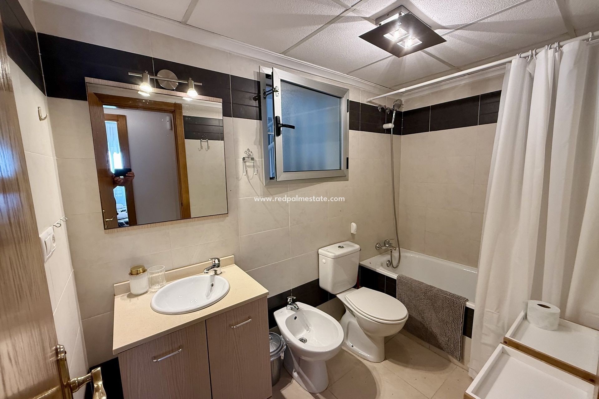 Reventa - Apartamento -
Torrevieja