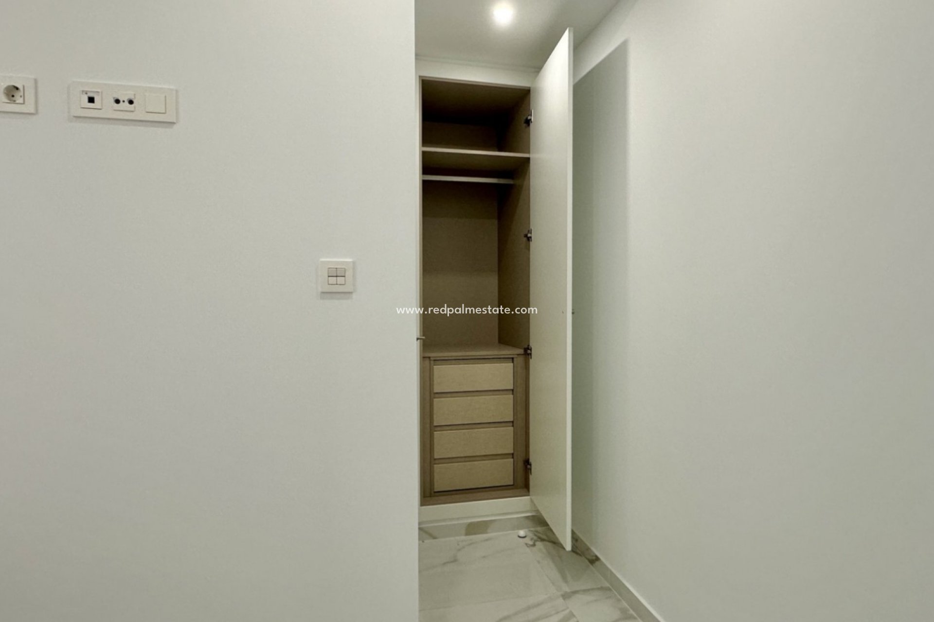 Reventa - Apartamento -
Torrevieja