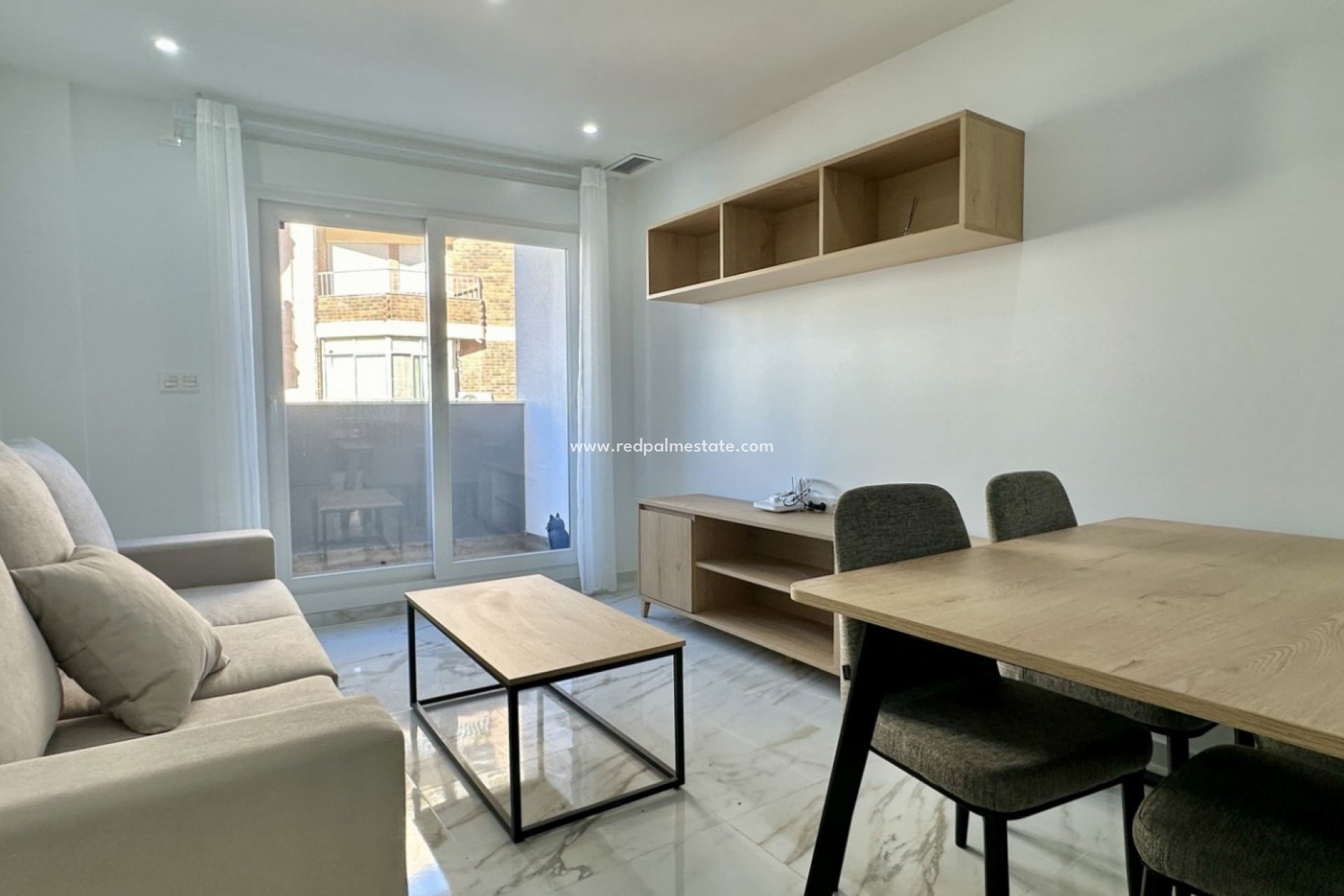 Reventa - Apartamento -
Torrevieja