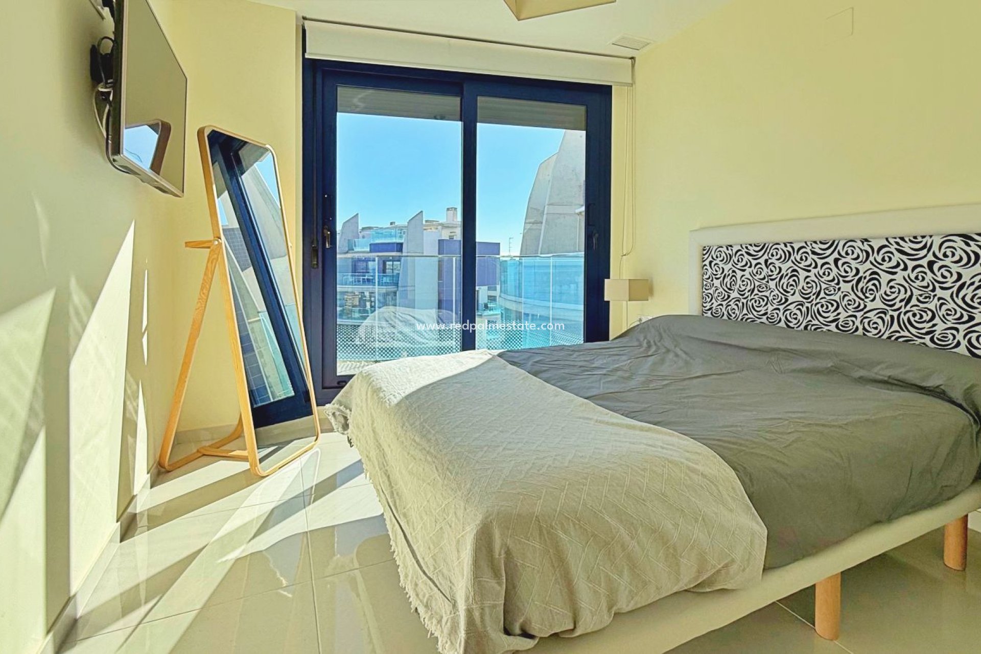 Reventa - Apartamento -
Torrevieja