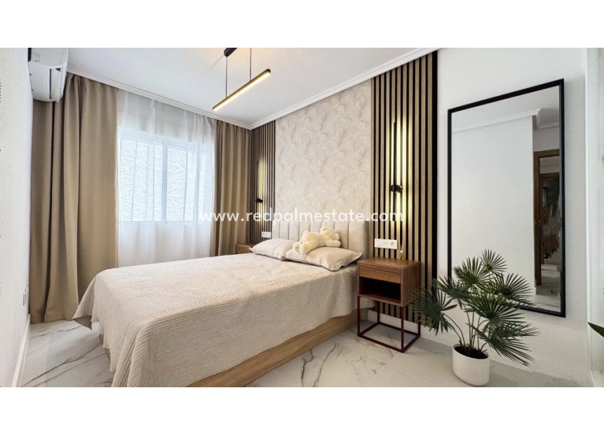 Reventa - Apartamento -
Torrevieja