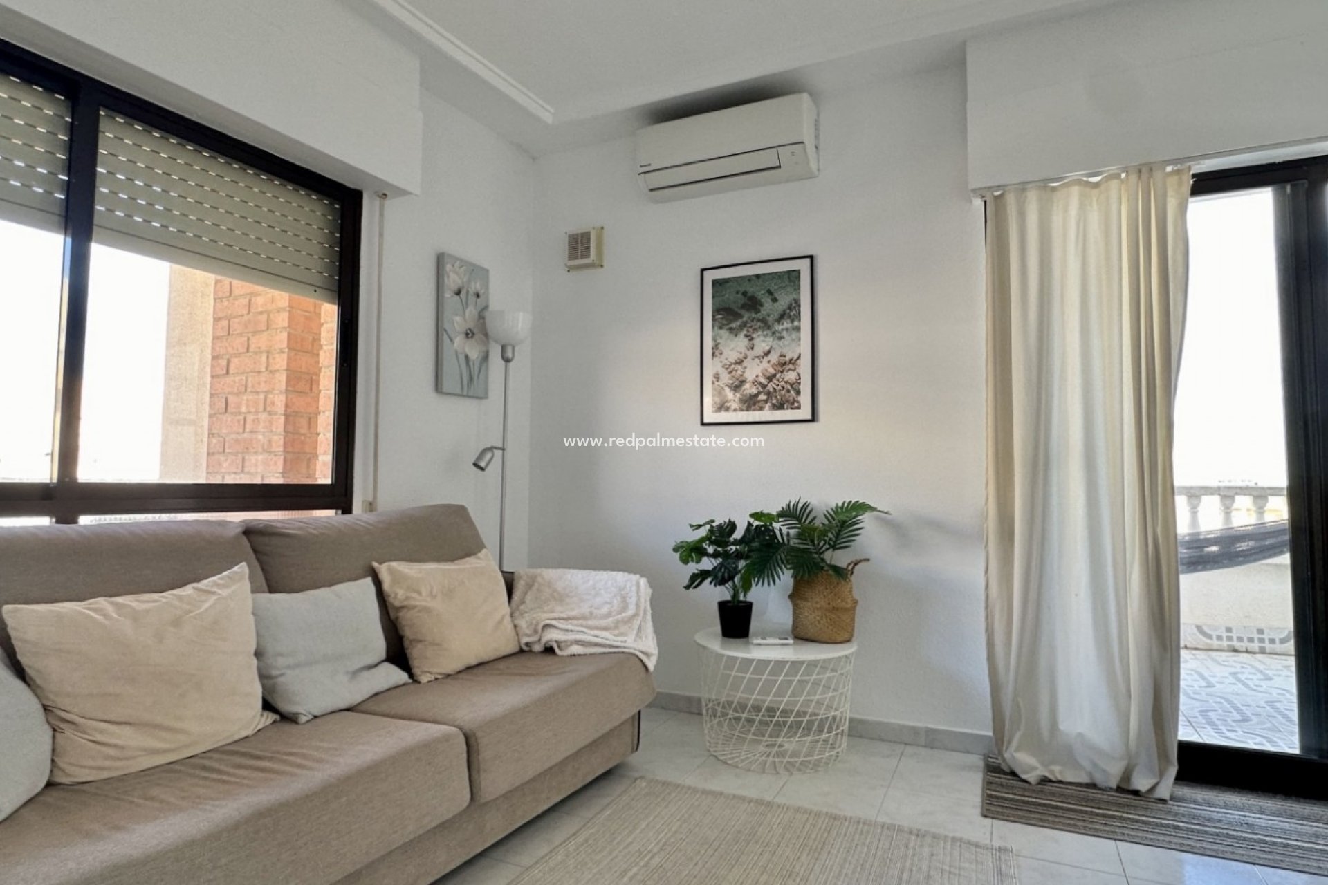 Reventa - Apartamento -
Torrevieja