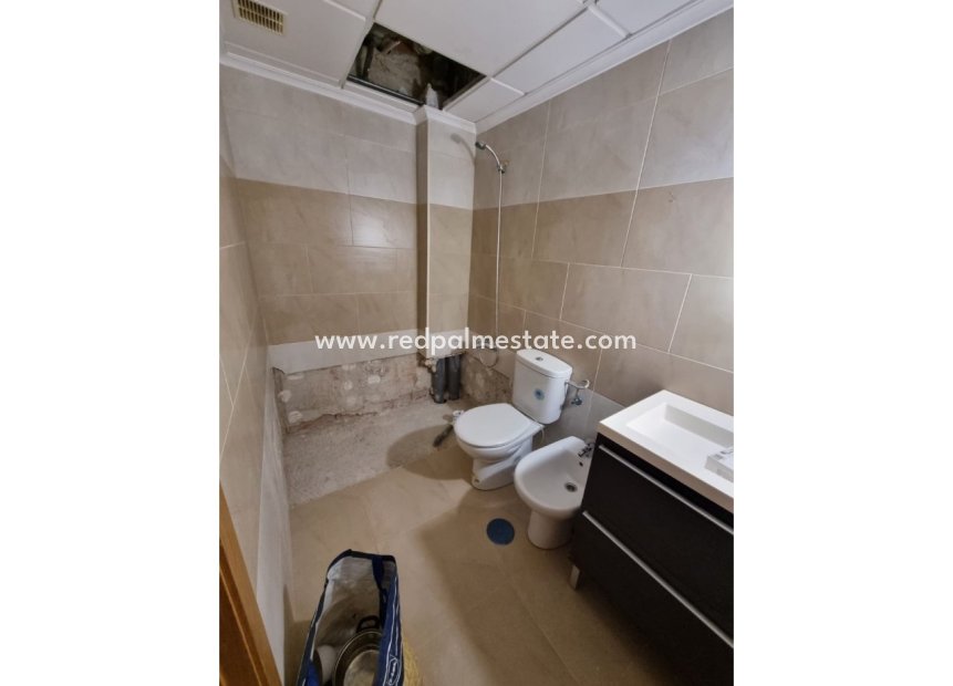Reventa - Apartamento -
Torrevieja