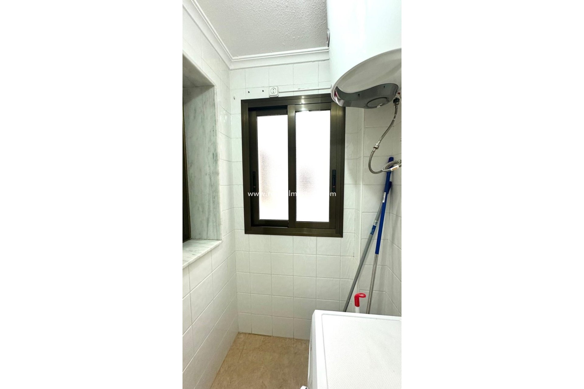 Reventa - Apartamento -
Torrevieja