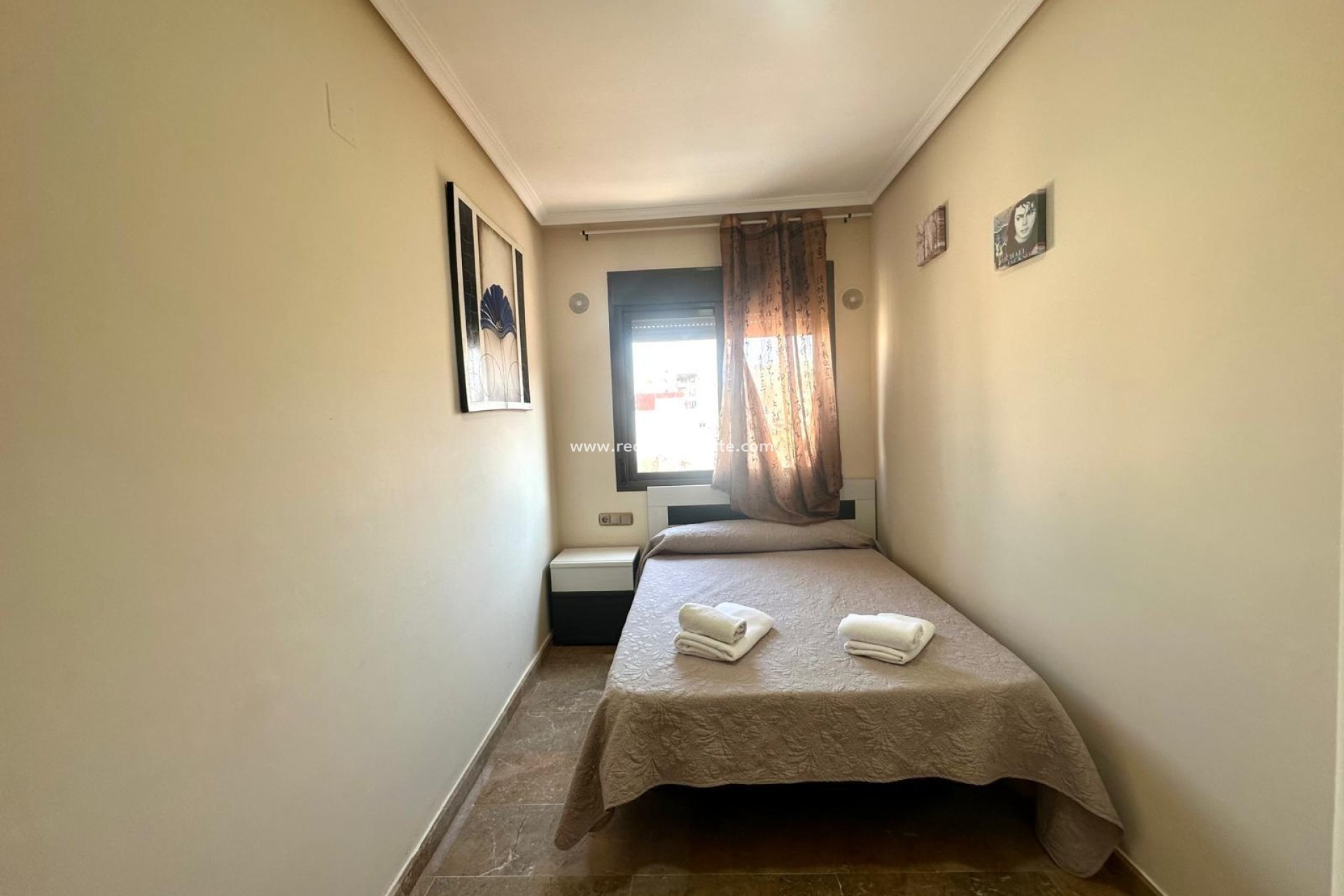 Reventa - Apartamento -
Torrevieja