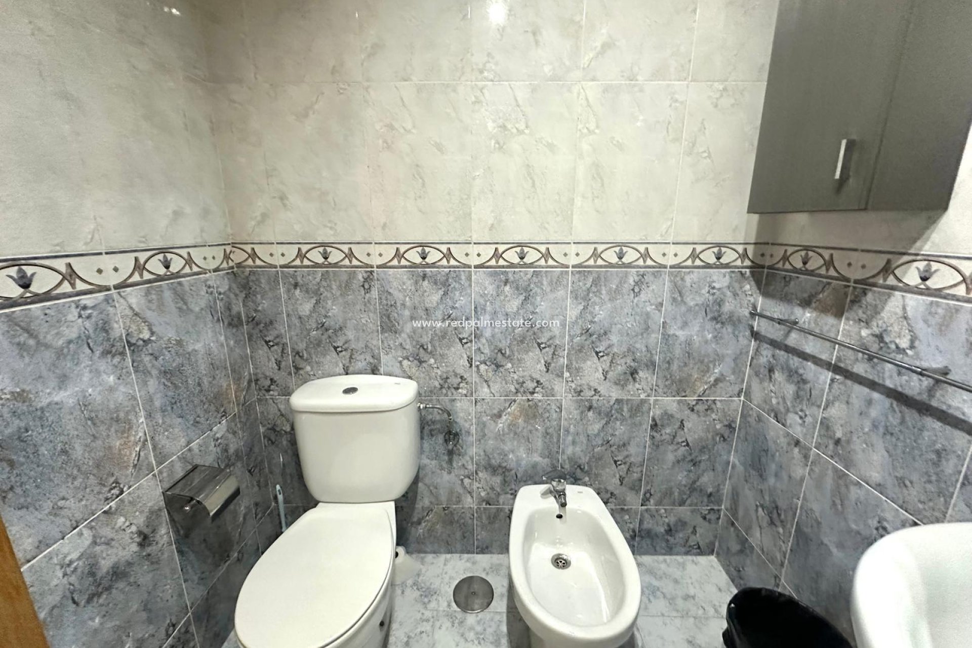 Reventa - Apartamento -
Torrevieja