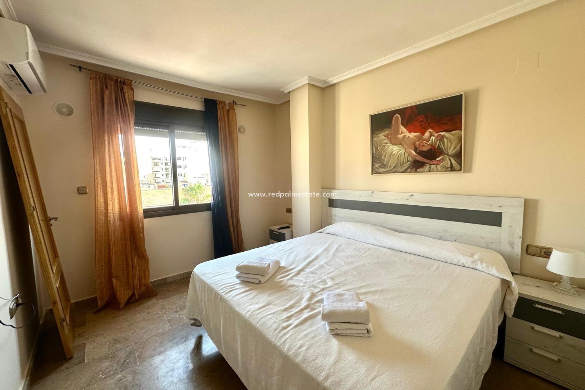 Reventa - Apartamento -
Torrevieja