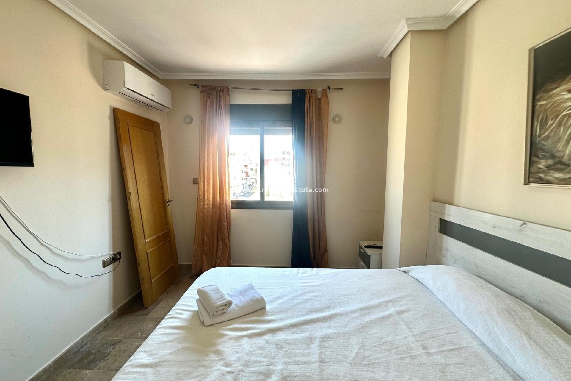 Reventa - Apartamento -
Torrevieja