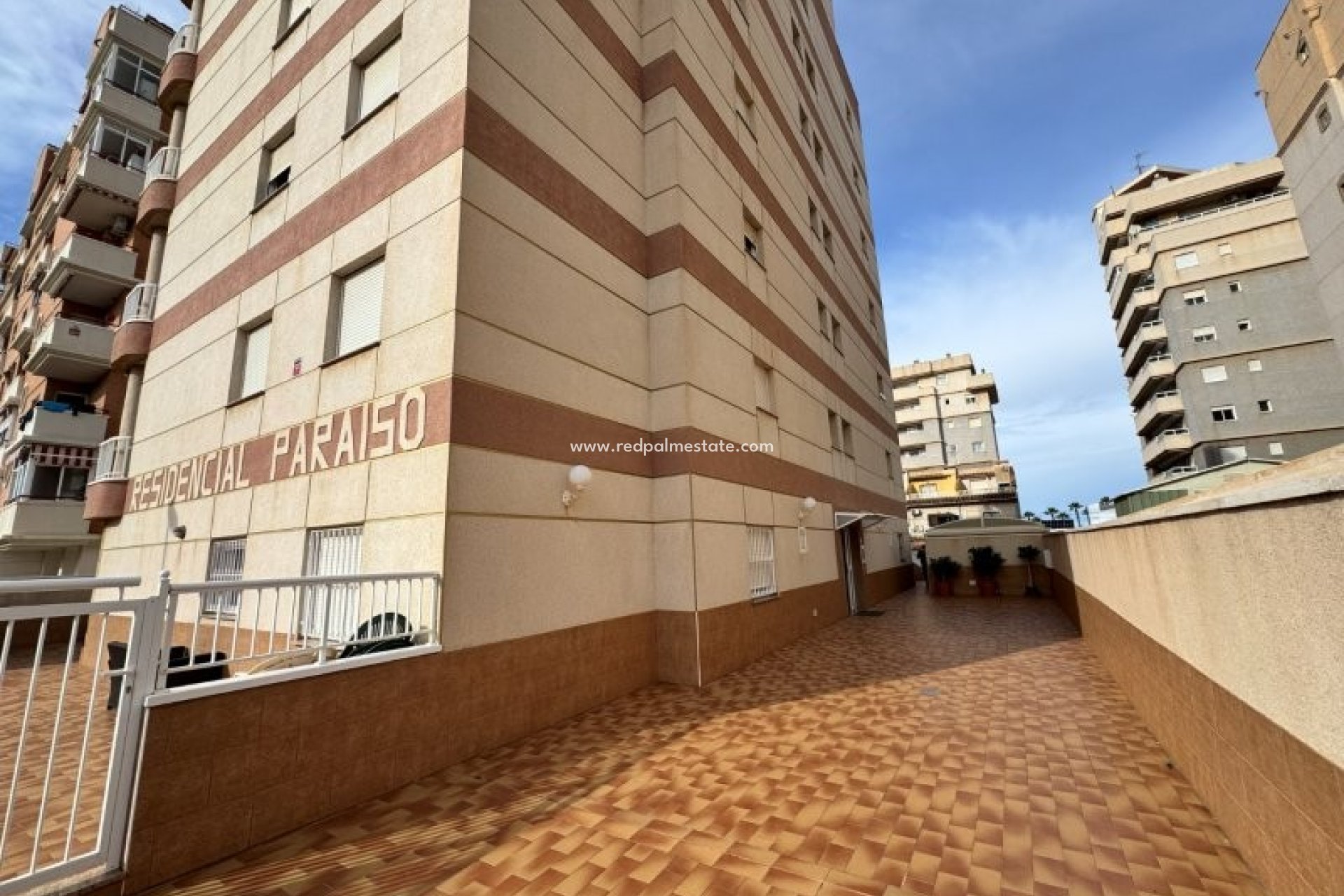 Reventa - Apartamento -
Torrevieja