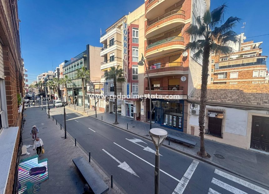 Reventa - Apartamento -
Torrevieja