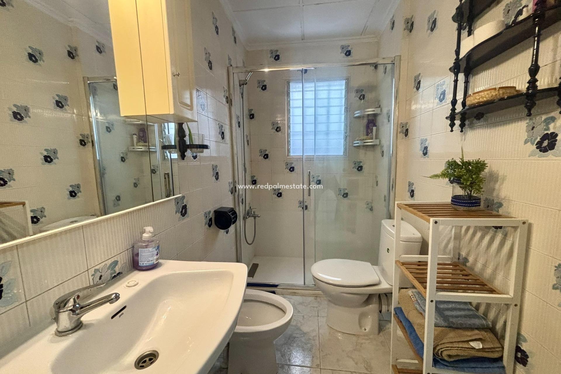 Reventa - Apartamento -
Torrevieja