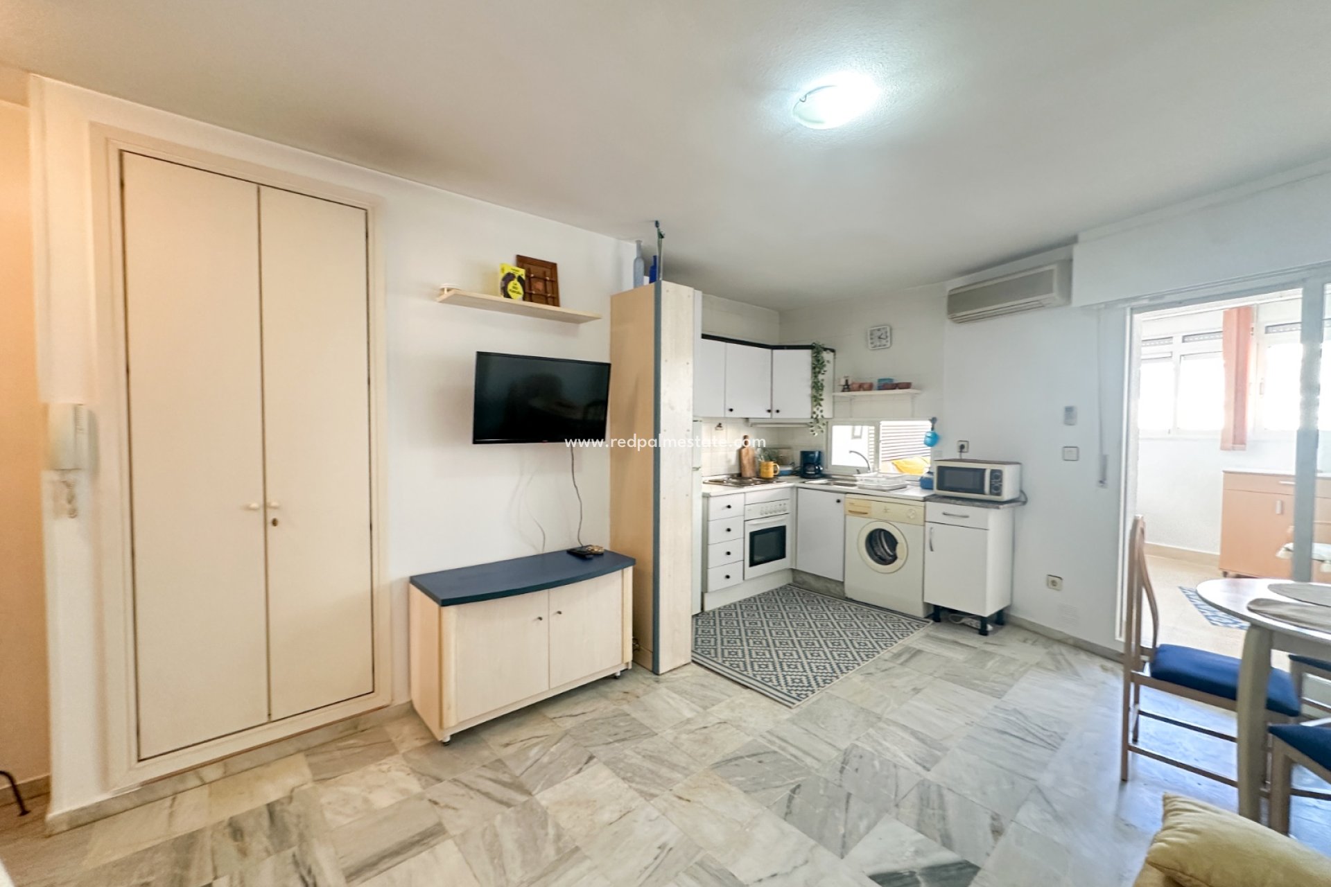 Reventa - Apartamento -
Torrevieja