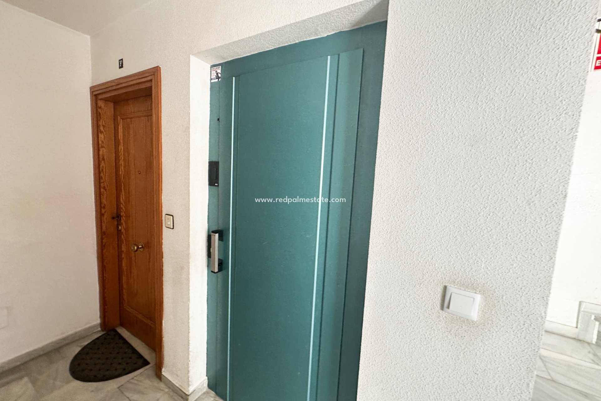 Reventa - Apartamento -
Torrevieja