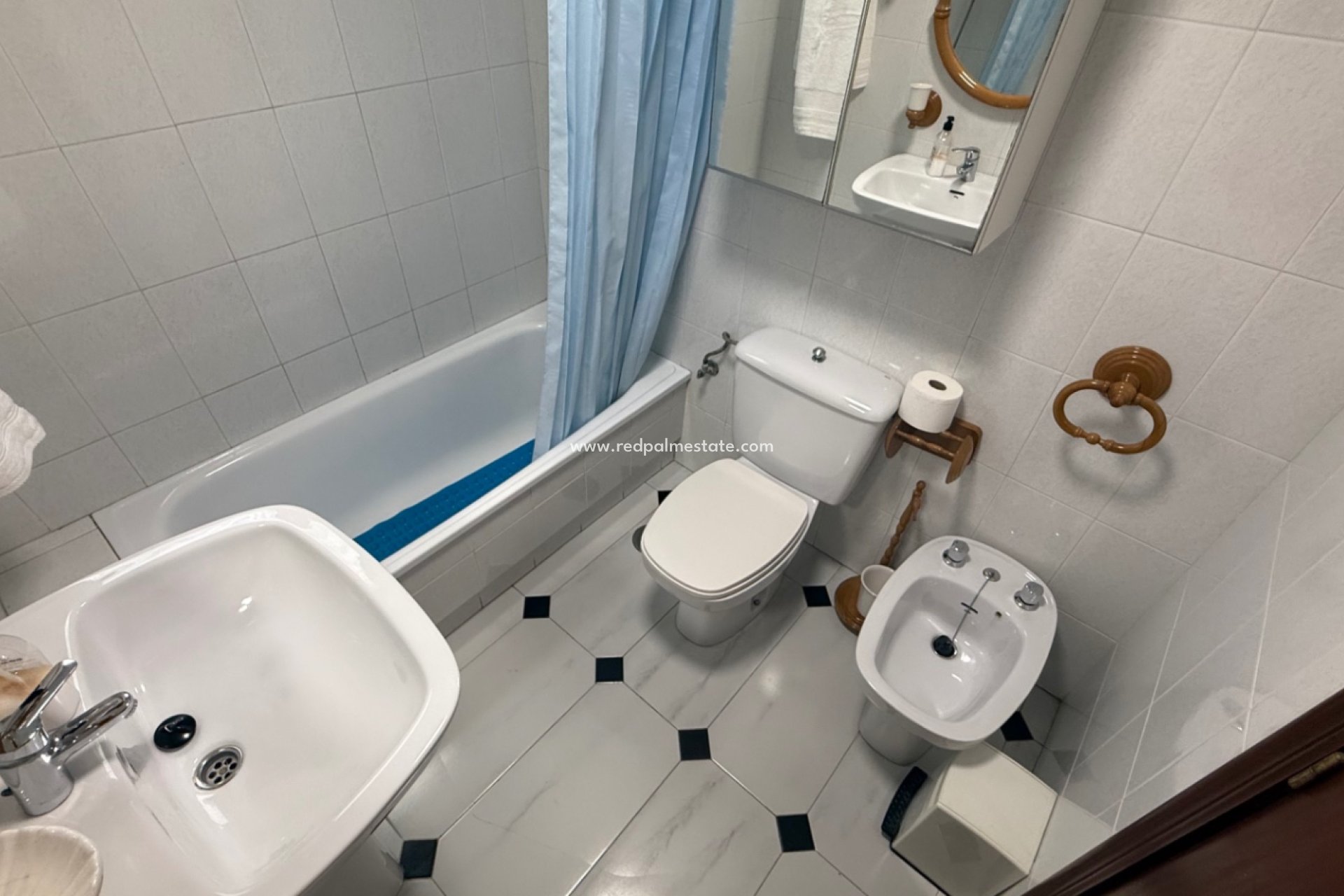 Reventa - Apartamento -
Torrevieja