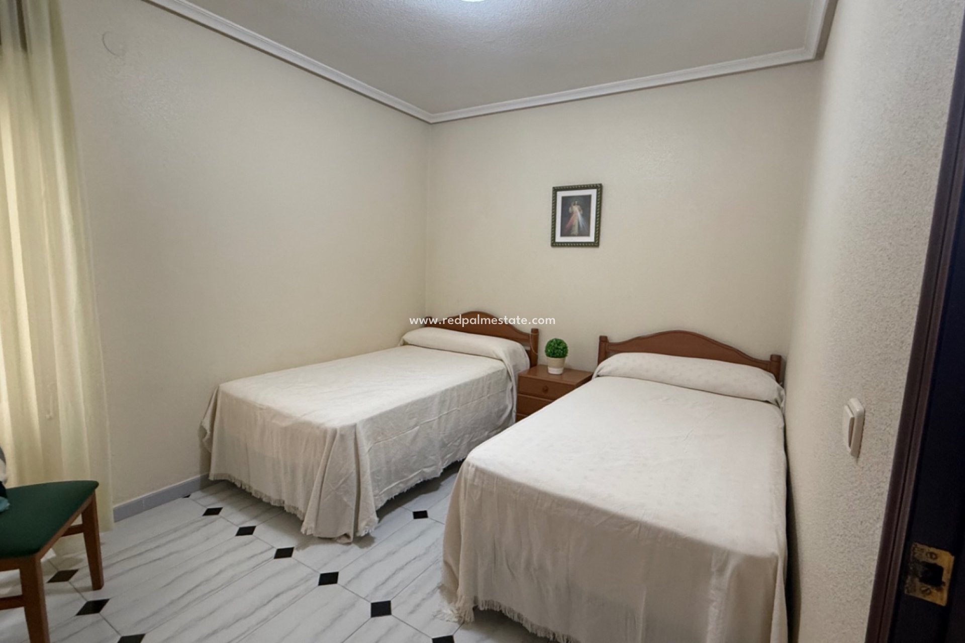 Reventa - Apartamento -
Torrevieja