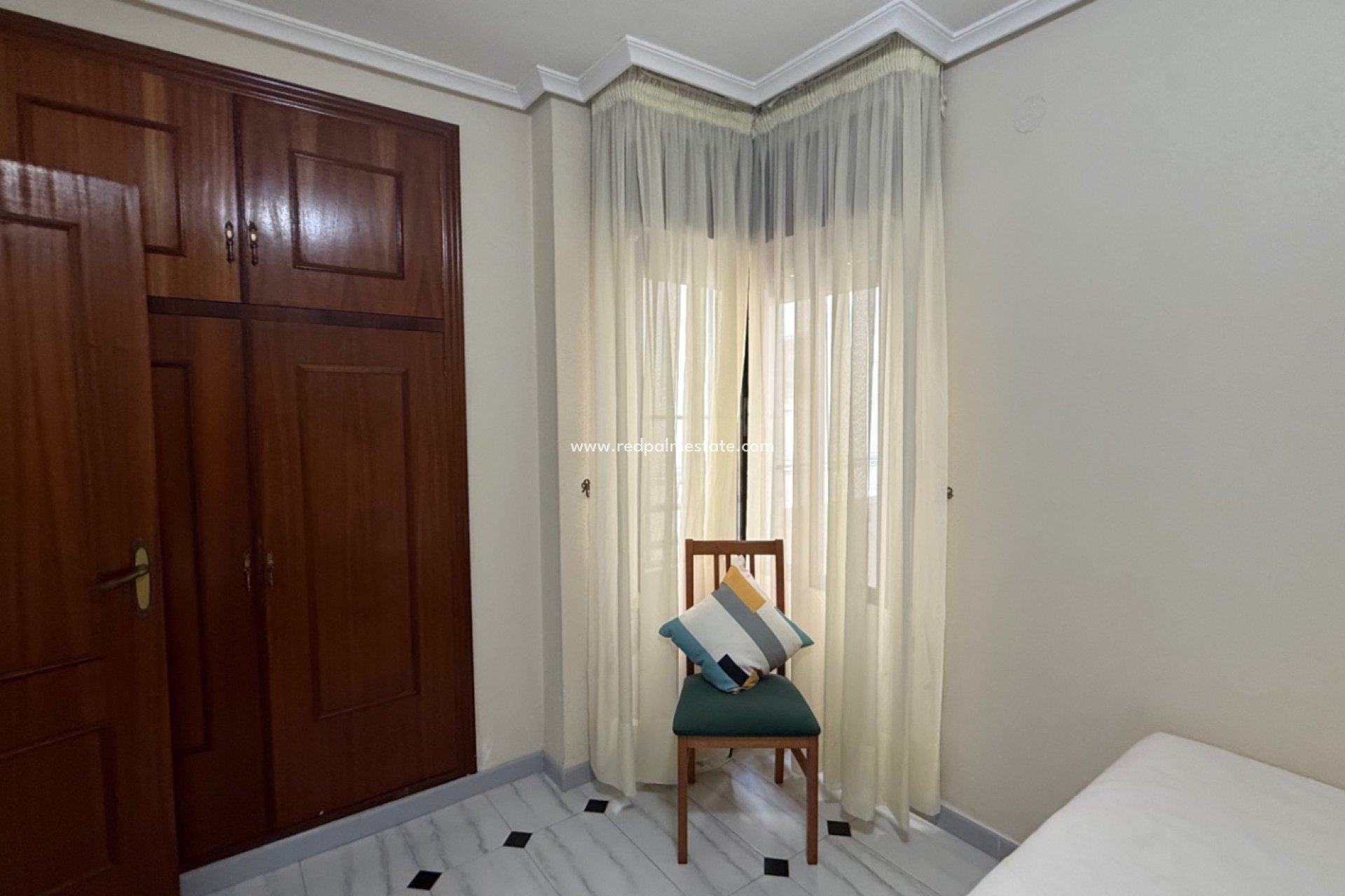 Reventa - Apartamento -
Torrevieja