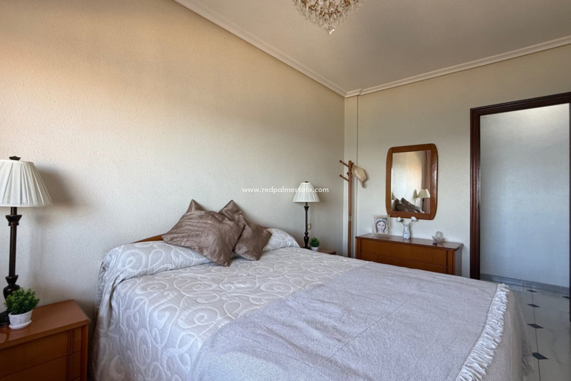 Reventa - Apartamento -
Torrevieja