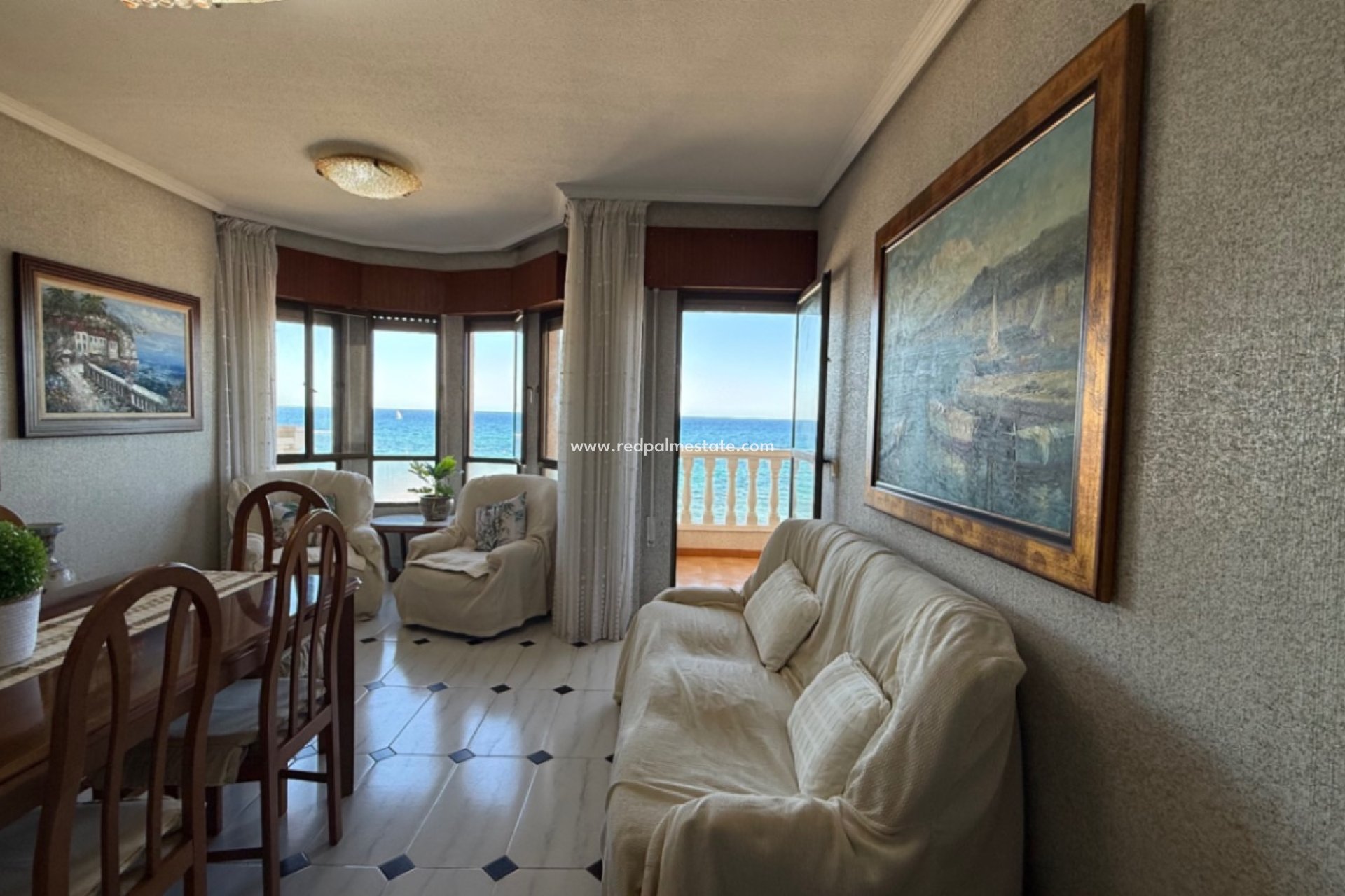 Reventa - Apartamento -
Torrevieja