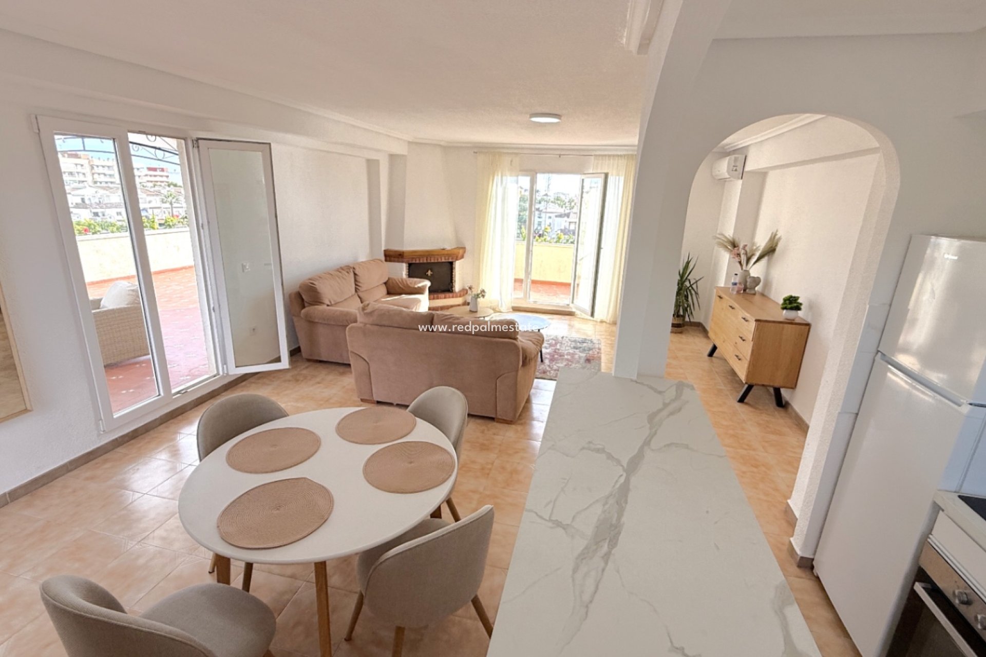 Reventa - Apartamento -
Torrevieja