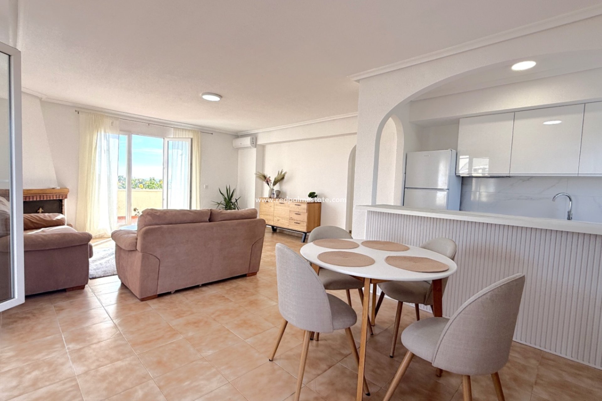 Reventa - Apartamento -
Torrevieja