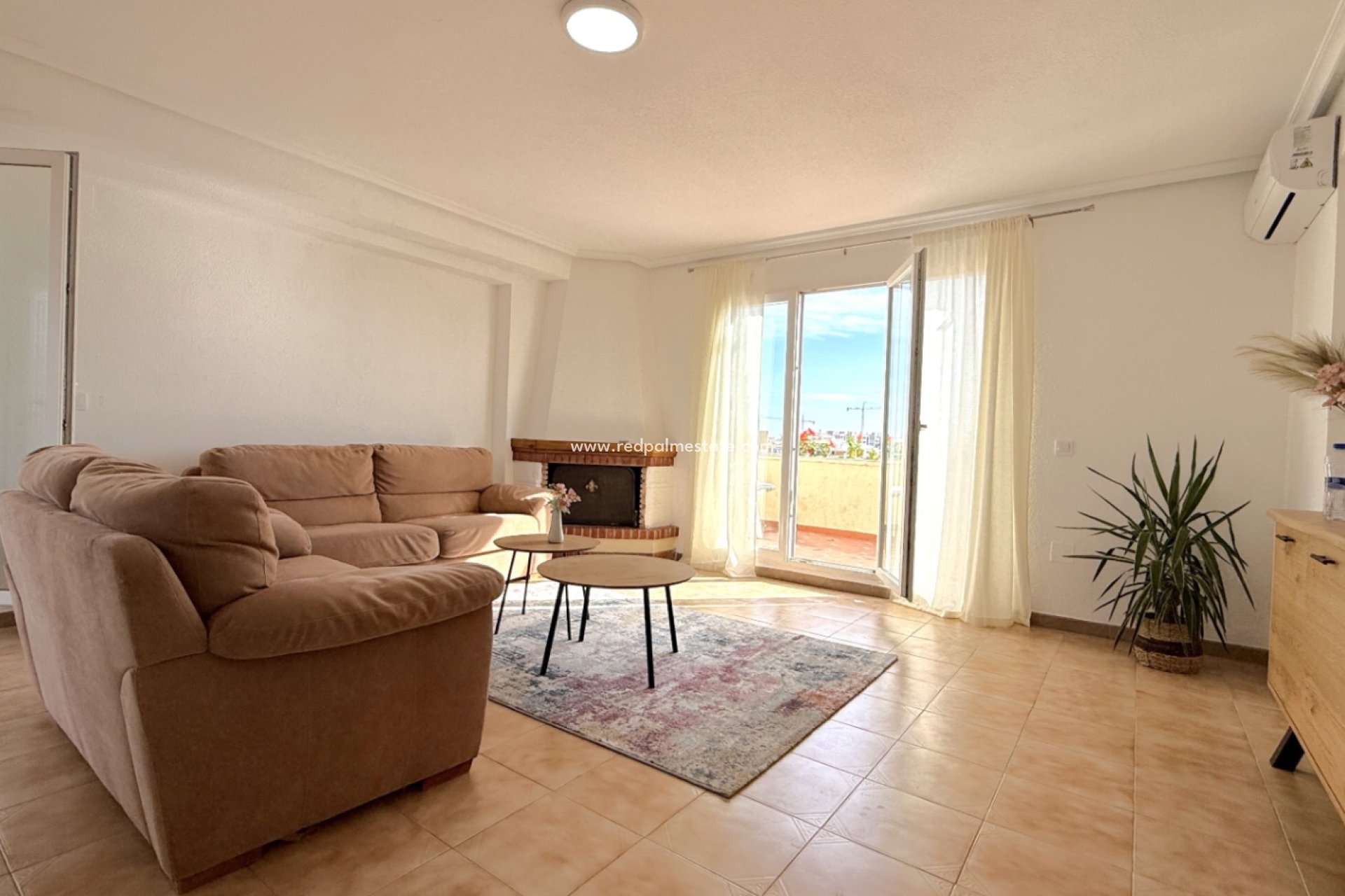 Reventa - Apartamento -
Torrevieja