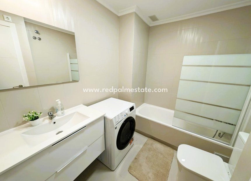 Reventa - Apartamento -
Torrevieja