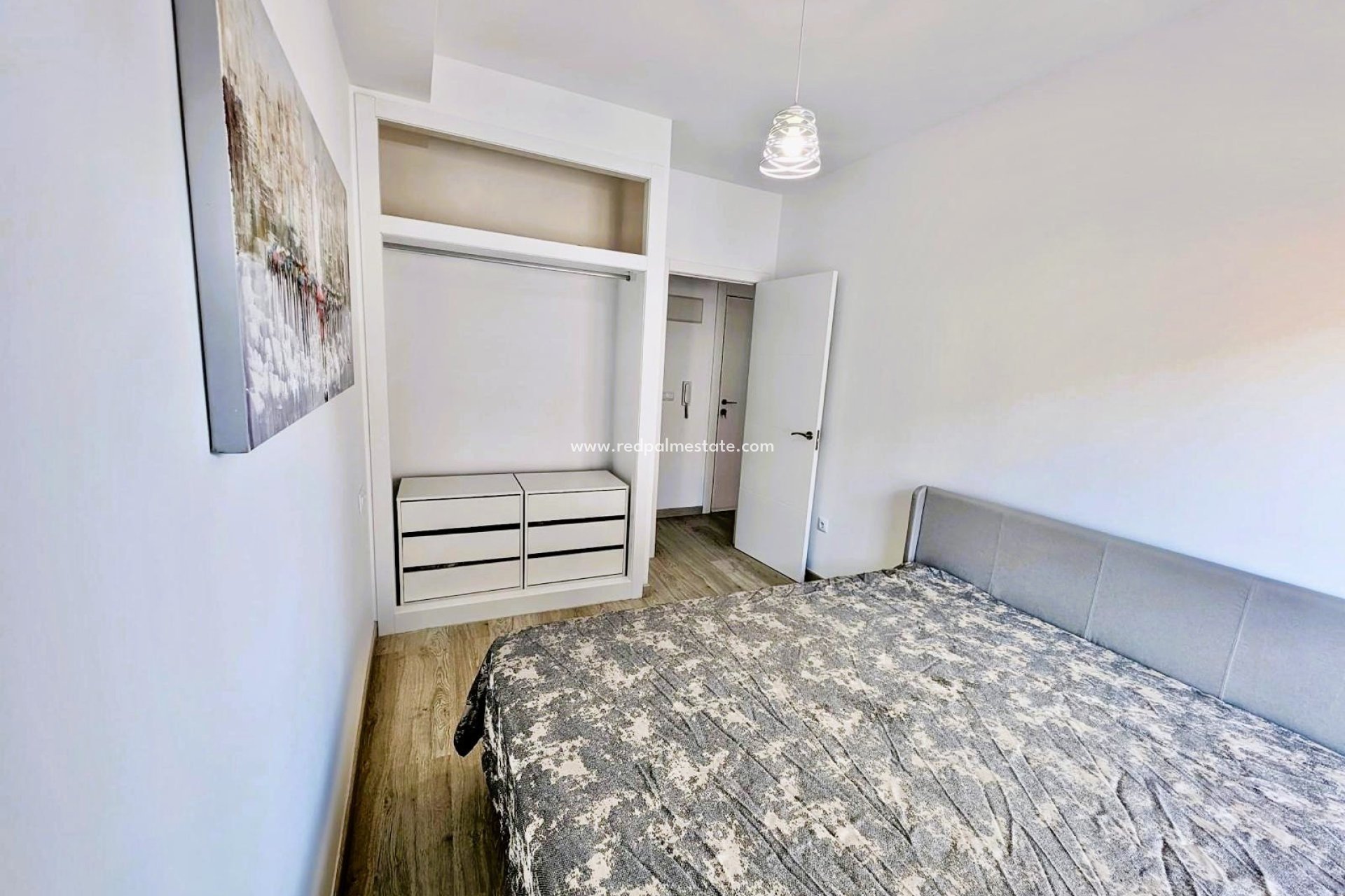 Reventa - Apartamento -
Torrevieja