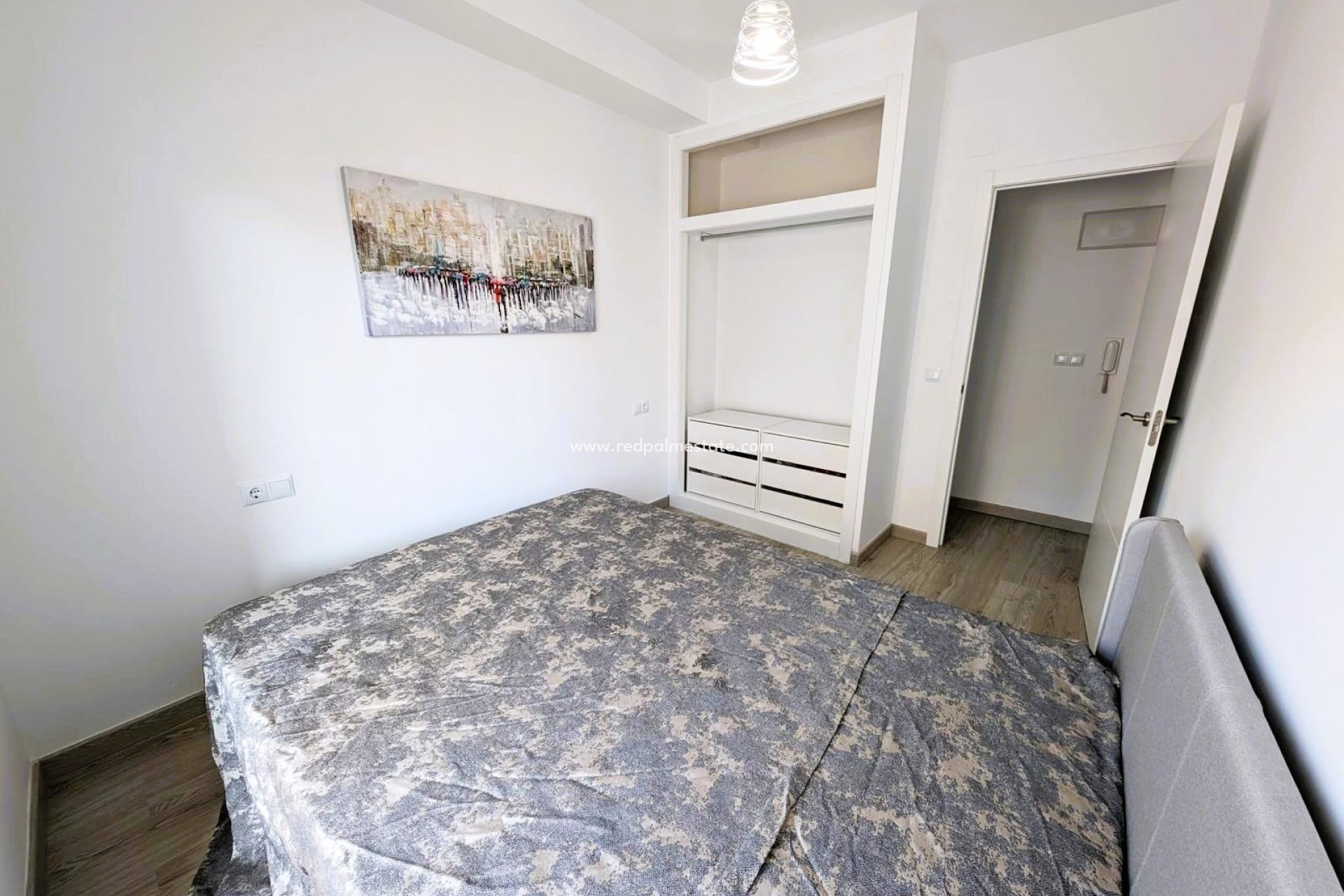 Reventa - Apartamento -
Torrevieja