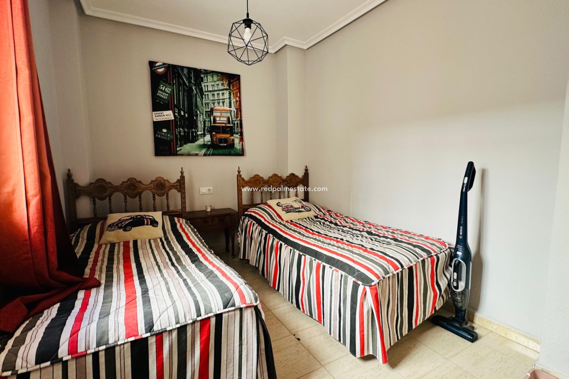 Reventa - Apartamento -
Torrevieja