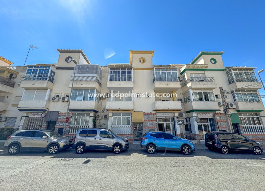 Reventa - Apartamento -
Torrevieja