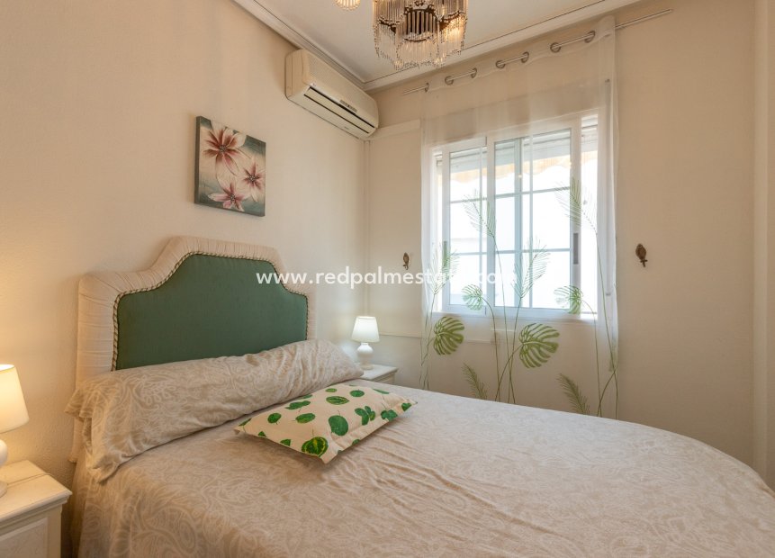 Reventa - Apartamento -
Torrevieja